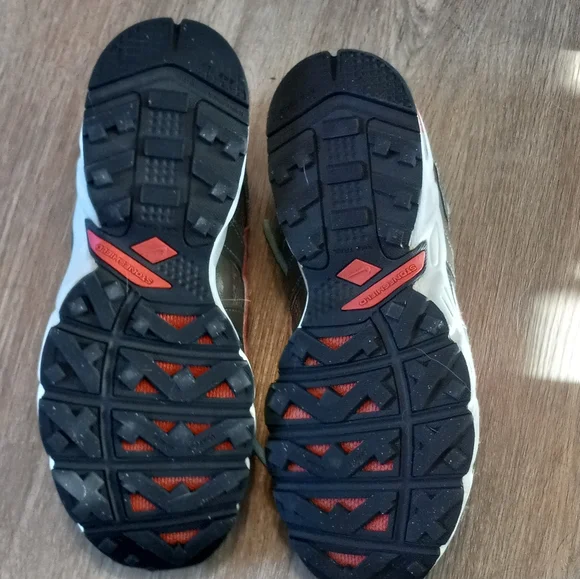 Nike Athletic Shoes - Picture 6 of 8